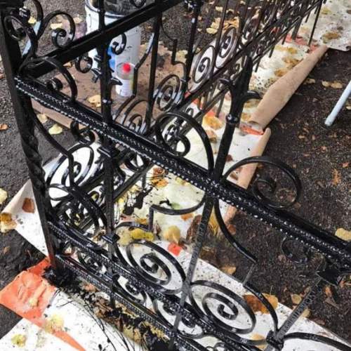 Renovering av järnstaket, kedjor och kors på kyrkogård - Galleribild 8