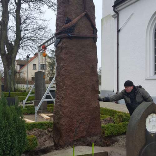 Säkring av kulturhistoriska gravstenar på Räng Kyrkogård i Höllviken - Galleribild 2