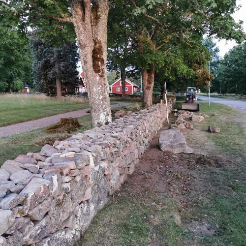 Vi renoverar kulturhistorisk bruks- och kallmur - Galleribild 23