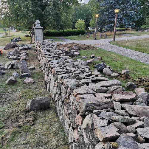 Vi renoverar kulturhistorisk bruks- och kallmur - Galleribild 32