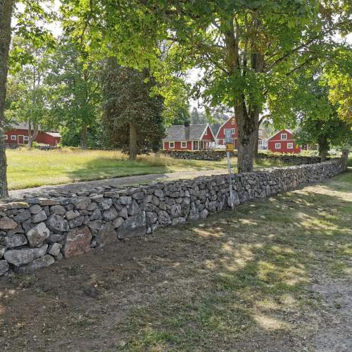 Vi renoverar kulturhistorisk bruks- och kallmur - Galleribild 42